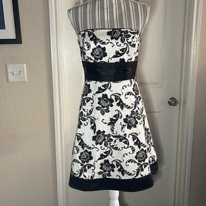 WHBM Strapless Dress